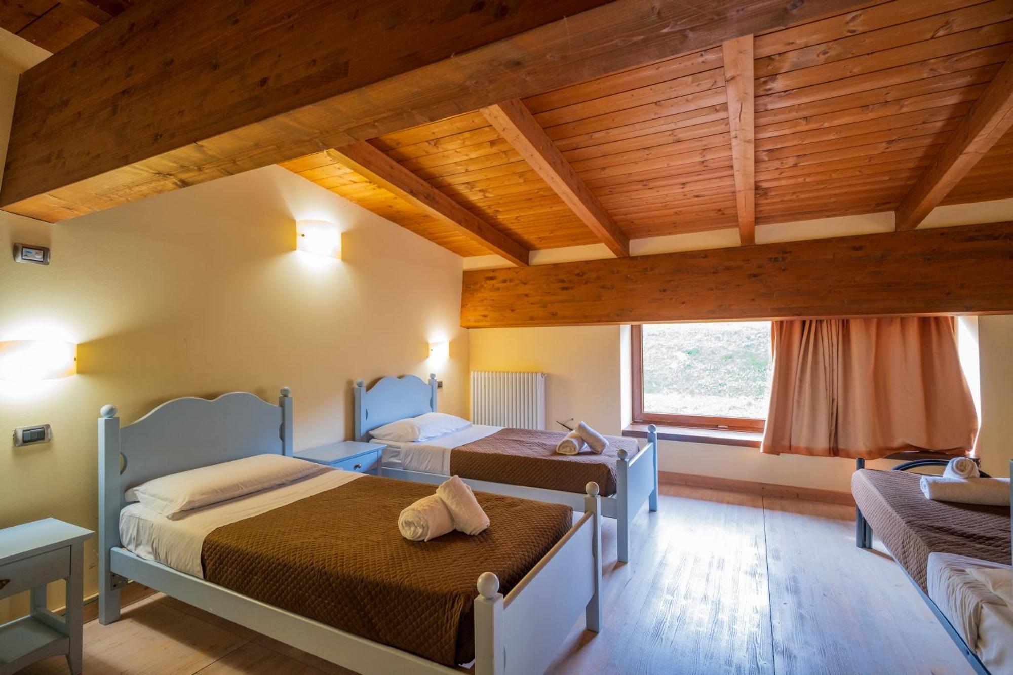 Agriturismo Borgo Biaia Camporgiano Exterior foto